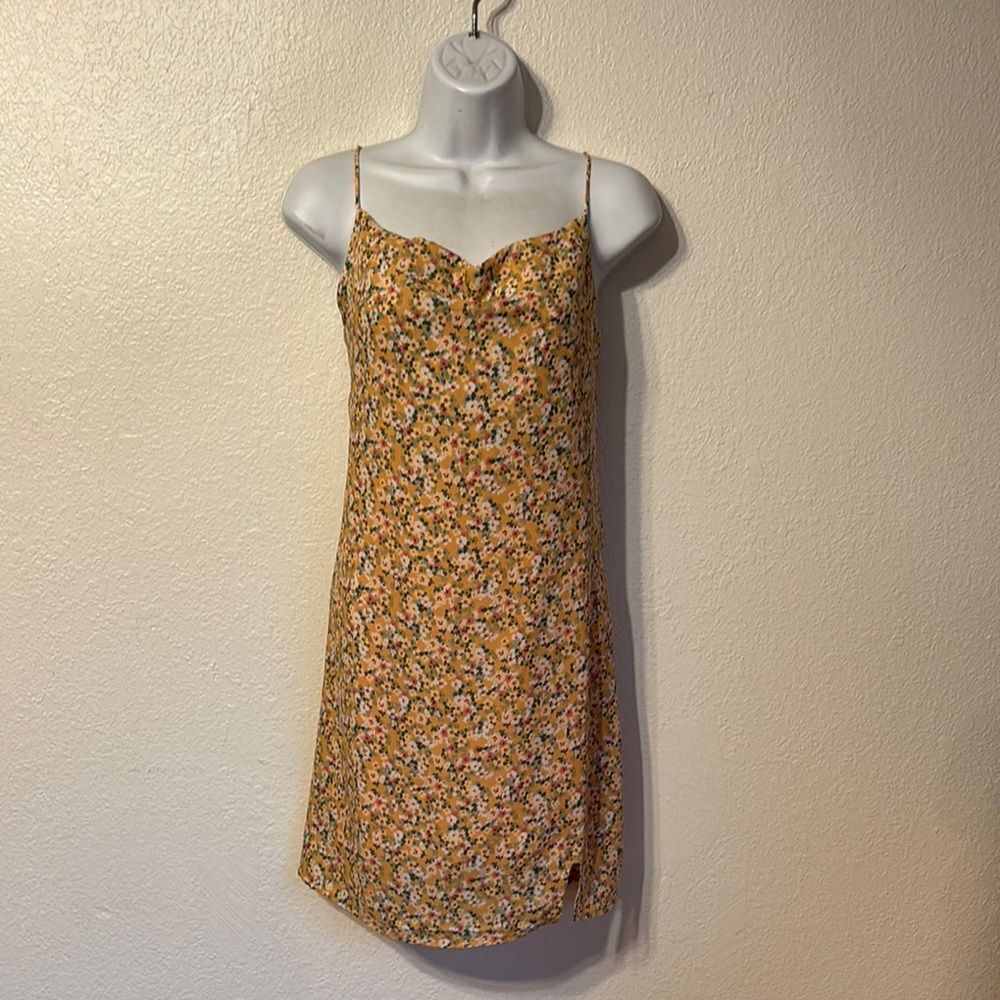 Le Lis Floral Sundress Medium